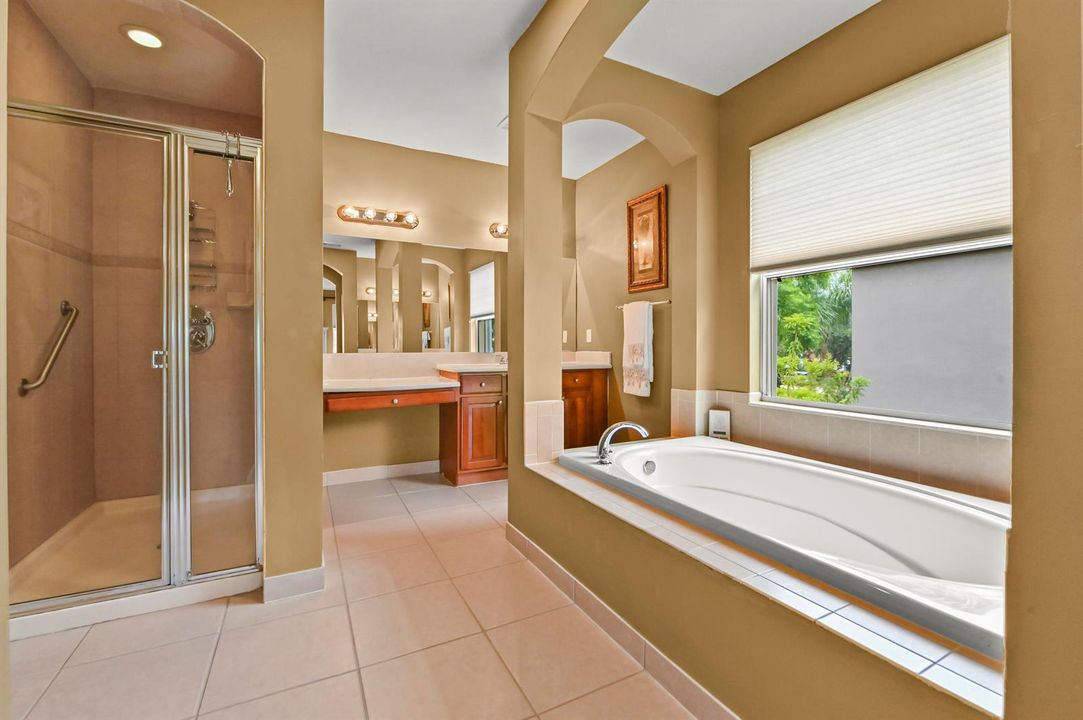41 Master Primary Bathroom 01