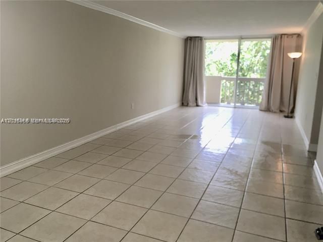 For Sale: $249,000 (2 beds, 2 baths, 1023 Square Feet)