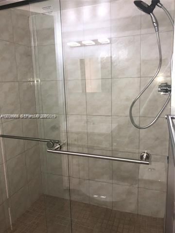 For Sale: $249,000 (2 beds, 2 baths, 1023 Square Feet)