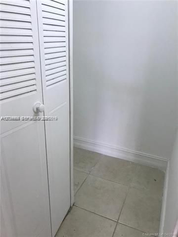 For Sale: $249,000 (2 beds, 2 baths, 1023 Square Feet)