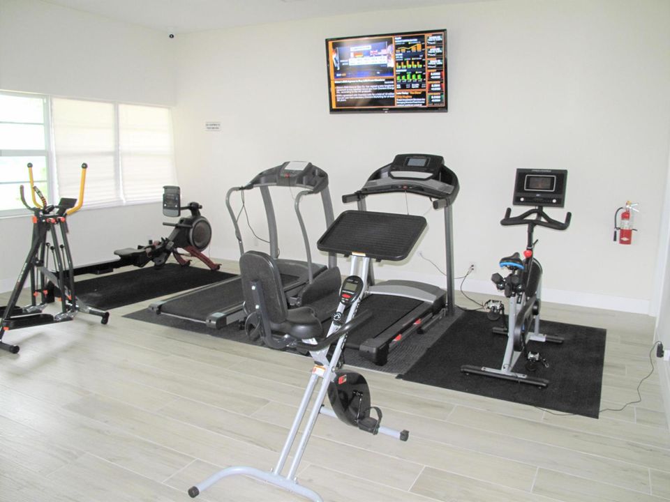 HP2W exercise room (2)