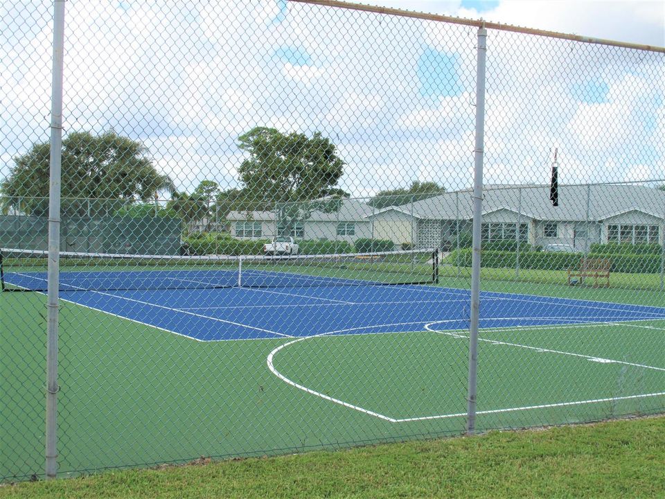 HP2W pickle ball and tennis courts