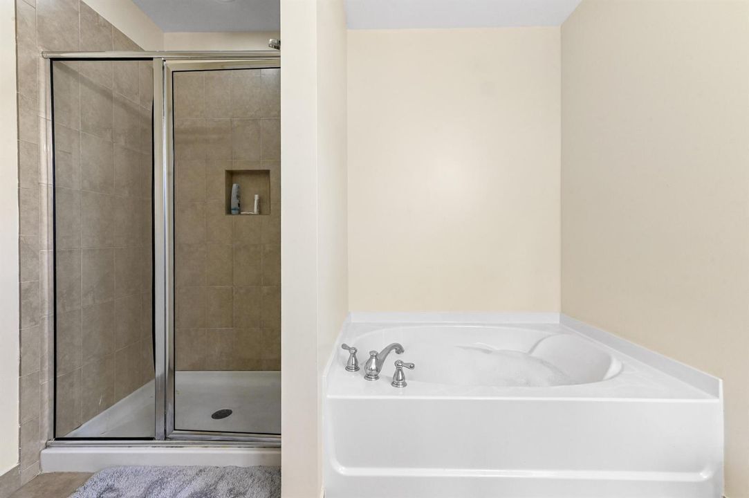 29 bathroom 02