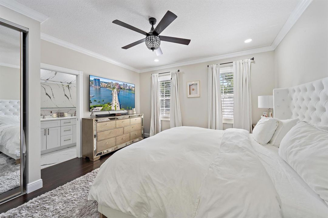 137 Middlebury Dr-1 master