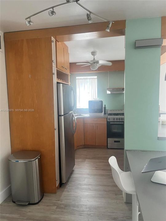En Venta: $385,000 (1 camas, 1 baños, 665 Pies cuadrados)