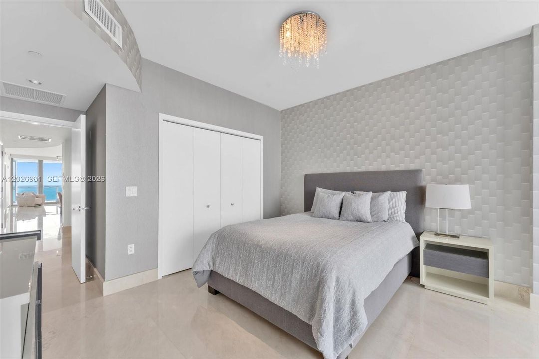 En Venta: $2,795,500 (3 camas, 3 baños, 1933 Pies cuadrados)