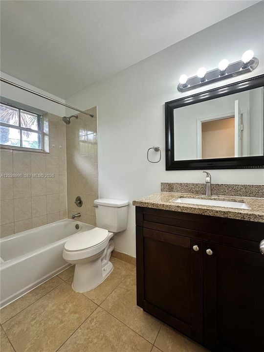 Active With Contract: $1,525 (1 beds, 1 baths, 0 Square Feet)