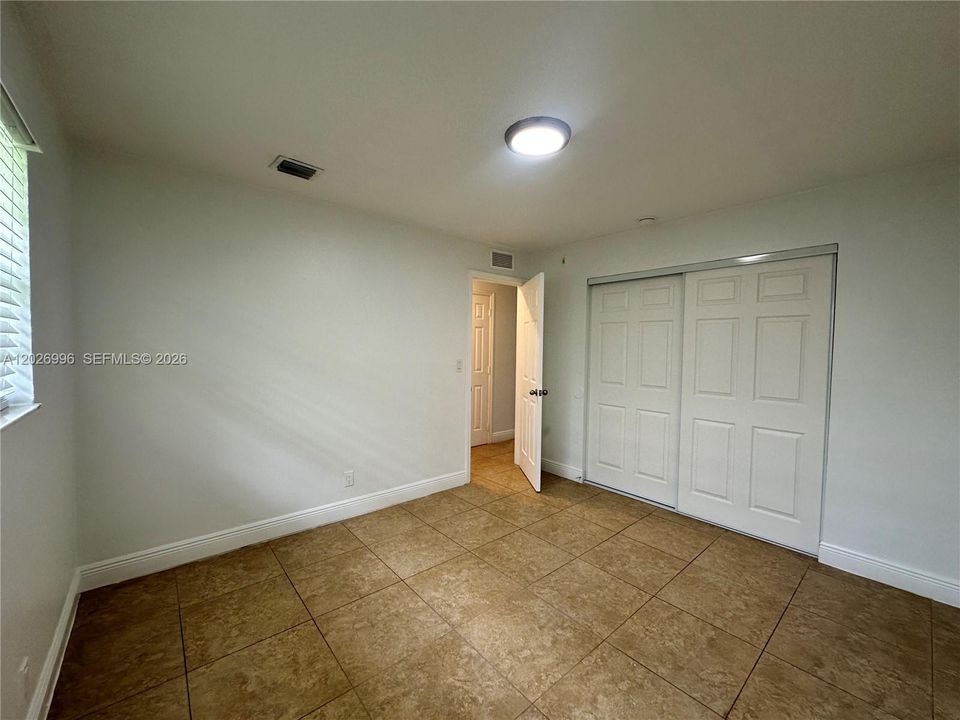 Active With Contract: $1,525 (1 beds, 1 baths, 0 Square Feet)