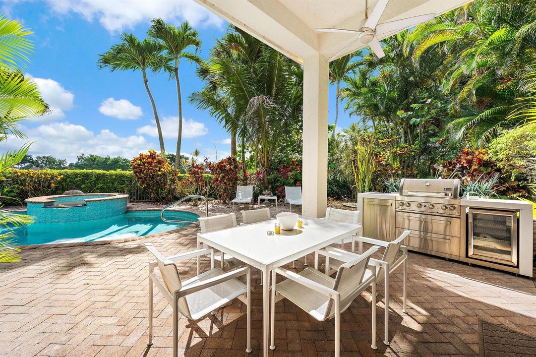 8080 Sandhill Ct-21