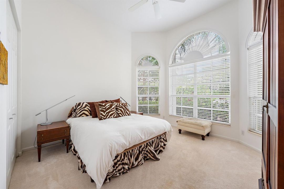 8080 Sandhill Ct-4