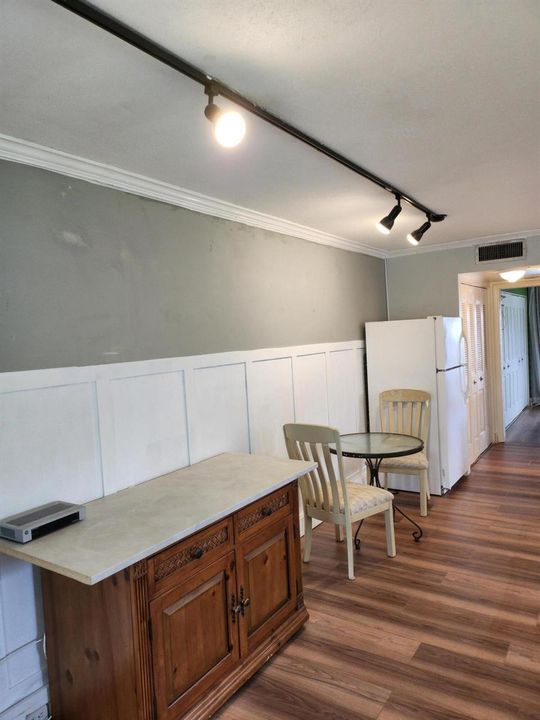 168 Durham C Deerfield dining area 2