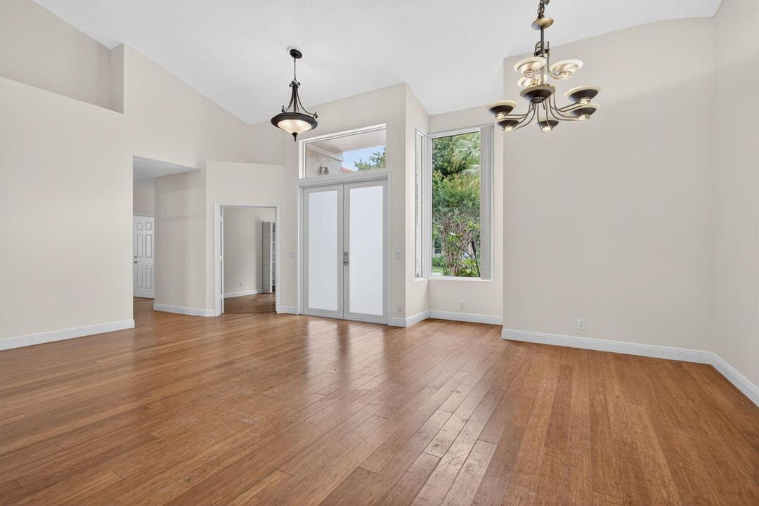 11-web-or-mls-10027-7883