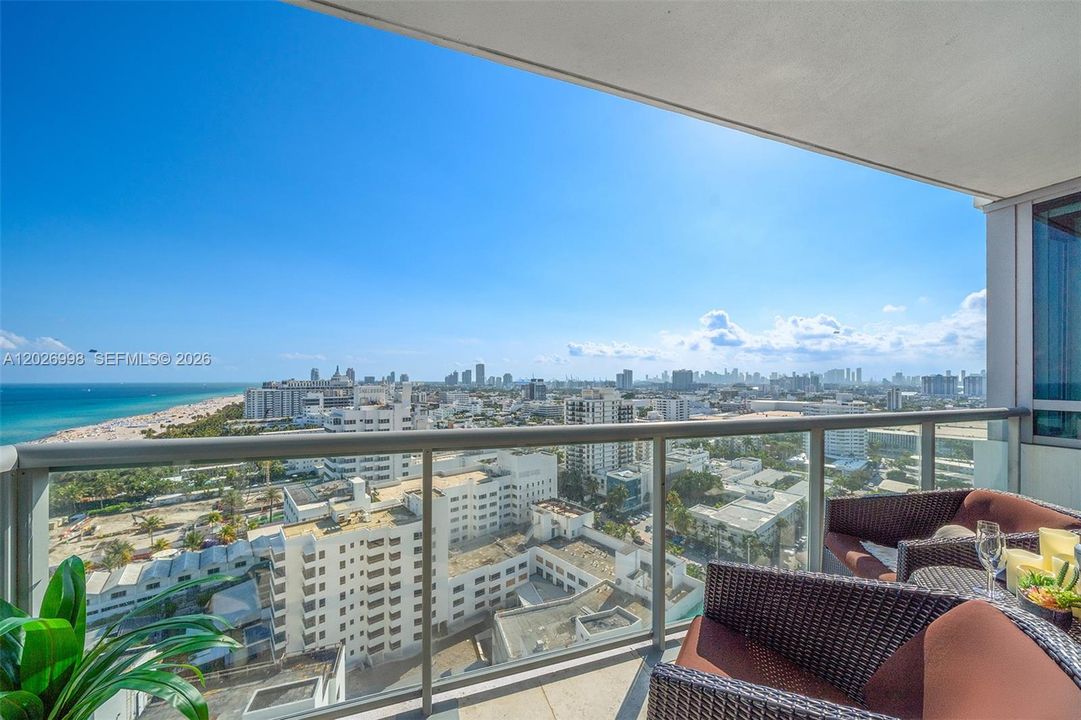 For Rent: $18,500 (2 beds, 2 baths, 1141 Square Feet)