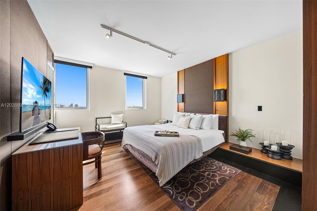 For Rent: $18,500 (2 beds, 2 baths, 1141 Square Feet)
