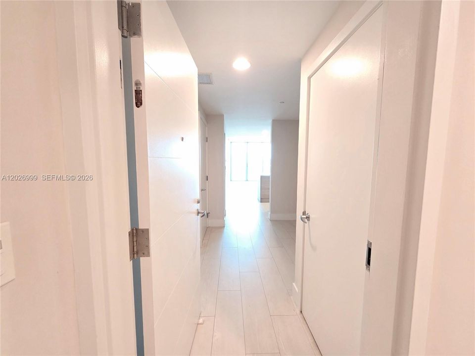 For Sale: $629,900 (2 beds, 2 baths, 1119 Square Feet)