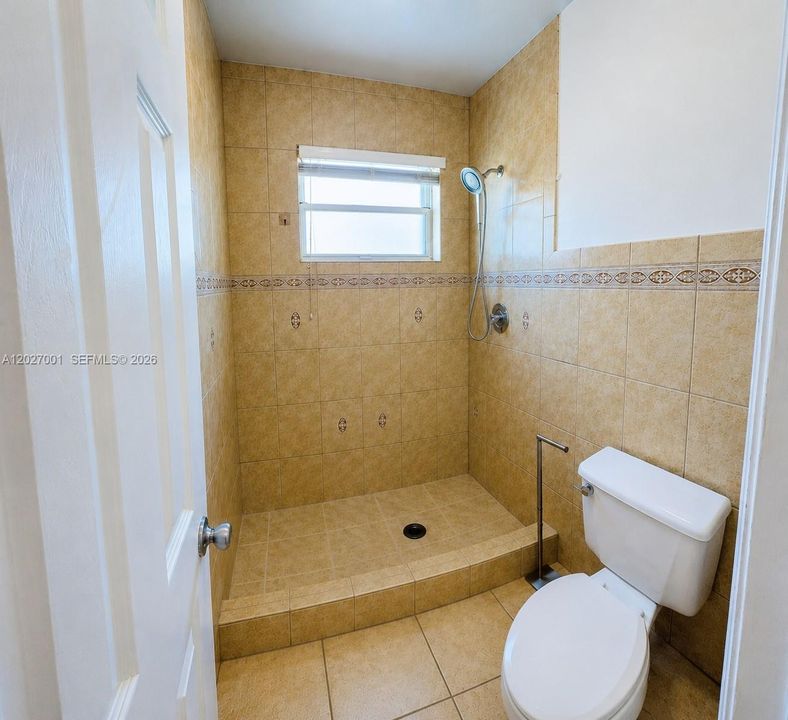 For Sale: $464,900 (3 beds, 2 baths, 1516 Square Feet)