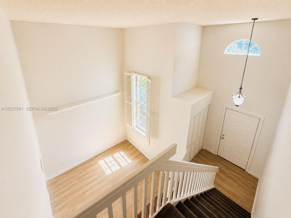 Living Room - Volume Ceiling