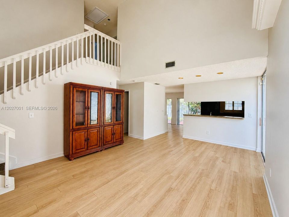 For Sale: $464,900 (3 beds, 2 baths, 1516 Square Feet)