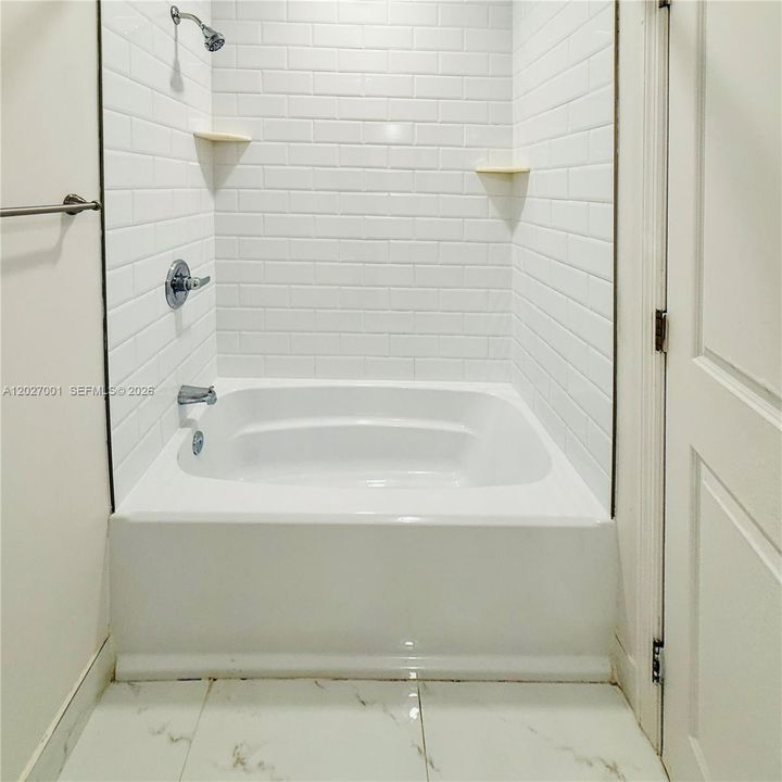 Second Floor Full Bathroom