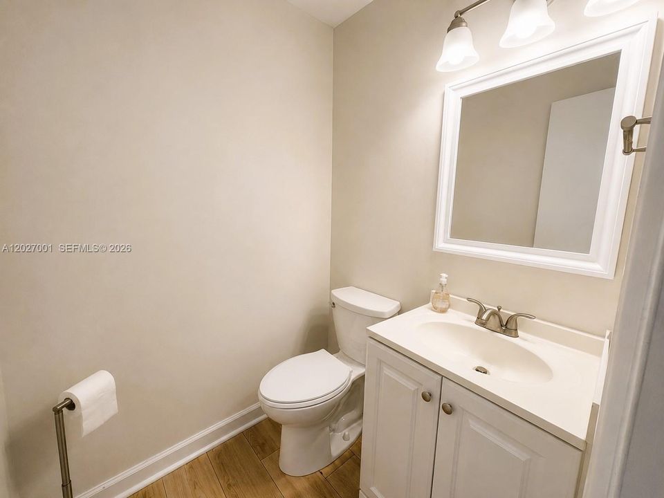 1/2 Bathroom (First Flr)