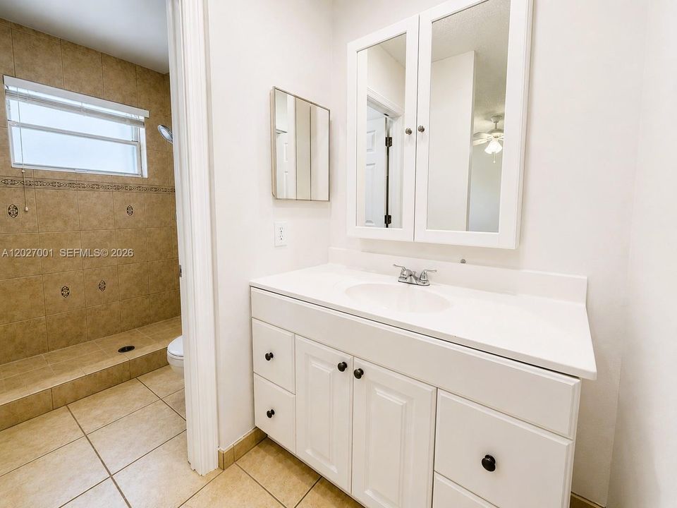 For Sale: $464,900 (3 beds, 2 baths, 1516 Square Feet)