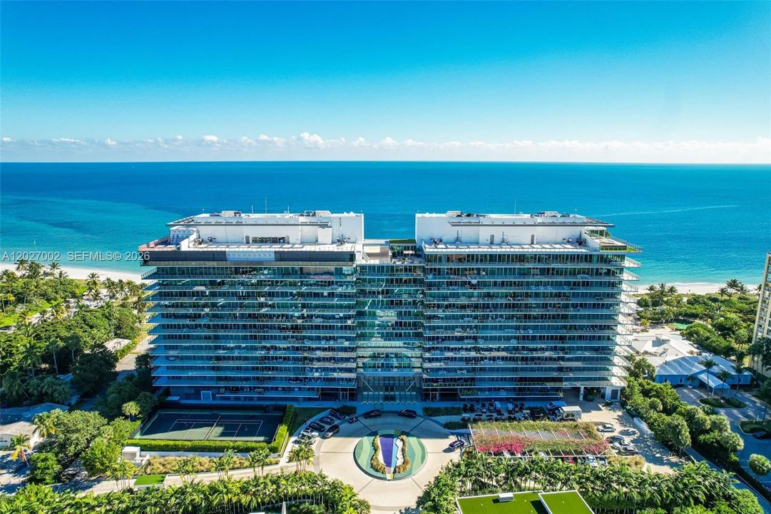 На продажу: $18,500,000 (5 спален, 5 ванн, 4764 Квадратных фут)