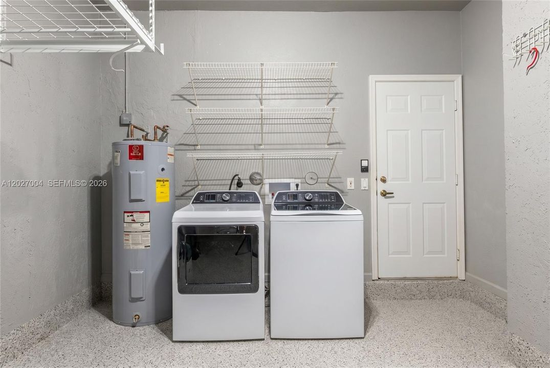 For Rent: $4,000 (3 beds, 2 baths, 1606 Square Feet)