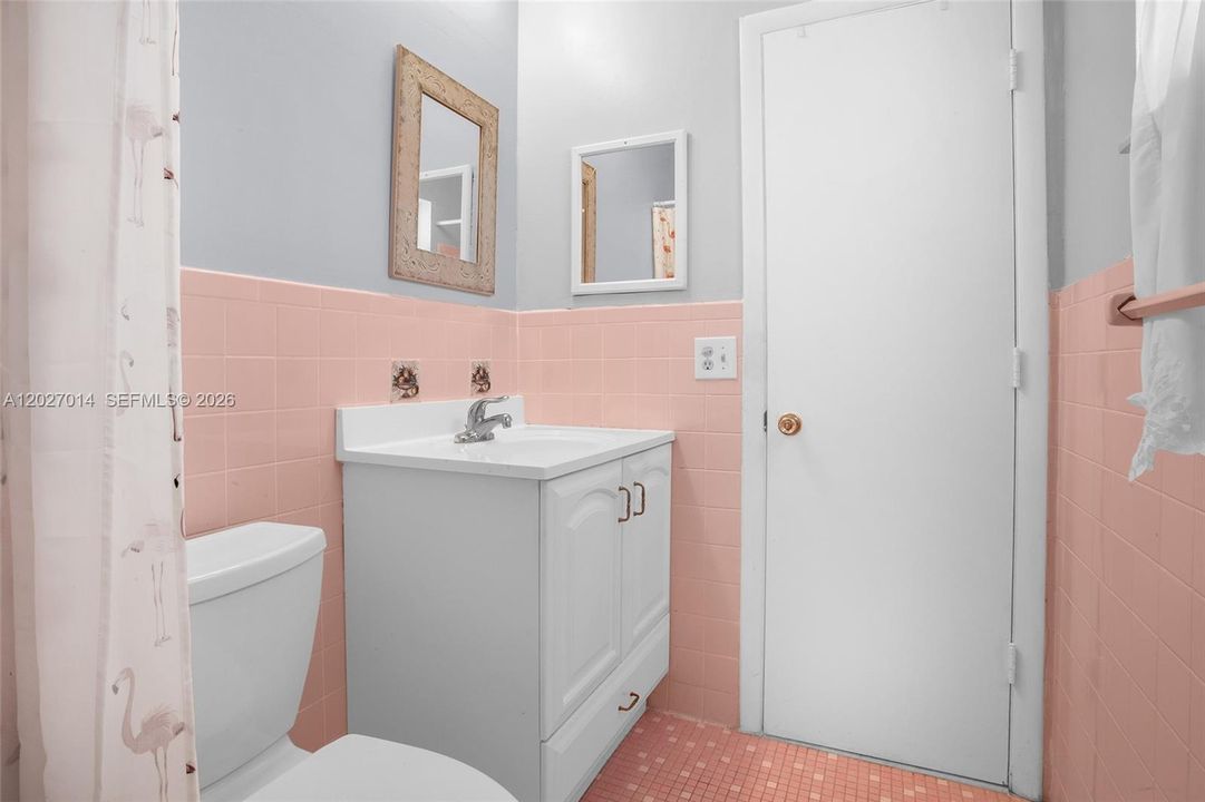 For Sale: $340,000 (2 beds, 2 baths, 1587 Square Feet)