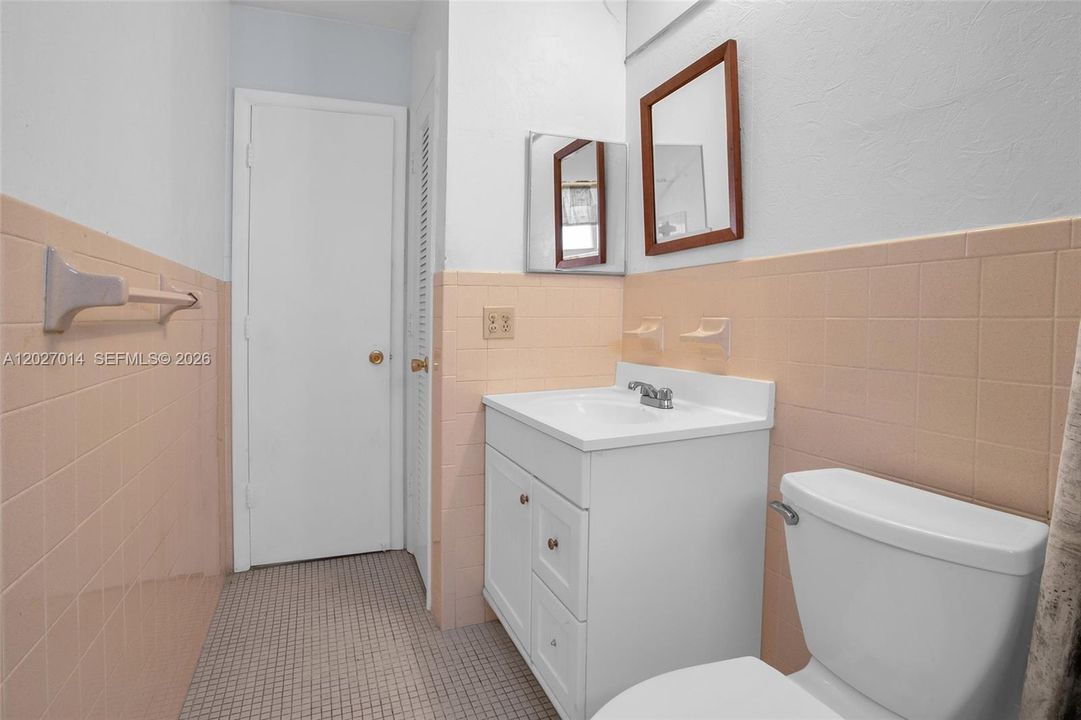 For Sale: $340,000 (2 beds, 2 baths, 1587 Square Feet)