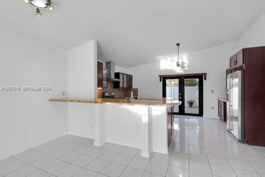 Recently Sold: $560,000 (3 beds, 2 baths, 1598 Square Feet)