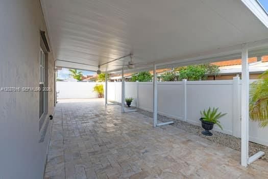 Recently Sold: $560,000 (3 beds, 2 baths, 1598 Square Feet)
