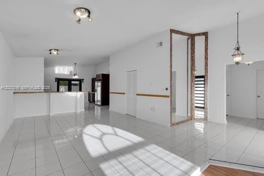 Recently Sold: $560,000 (3 beds, 2 baths, 1598 Square Feet)