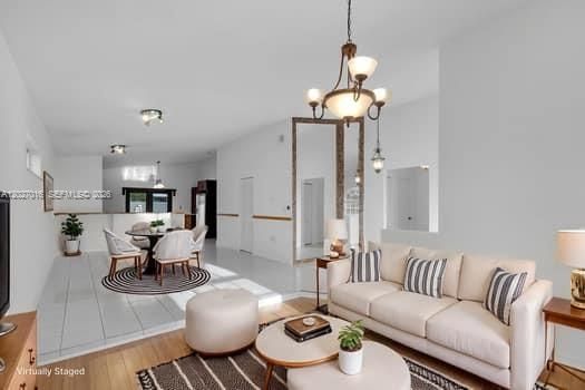 Recently Sold: $560,000 (3 beds, 2 baths, 1598 Square Feet)