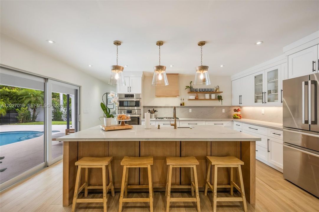 For Sale: $1,700,000 (4 beds, 3 baths, 2564 Square Feet)