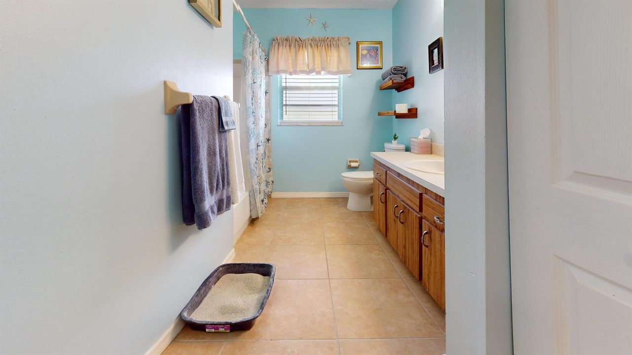 2nd Bathroom