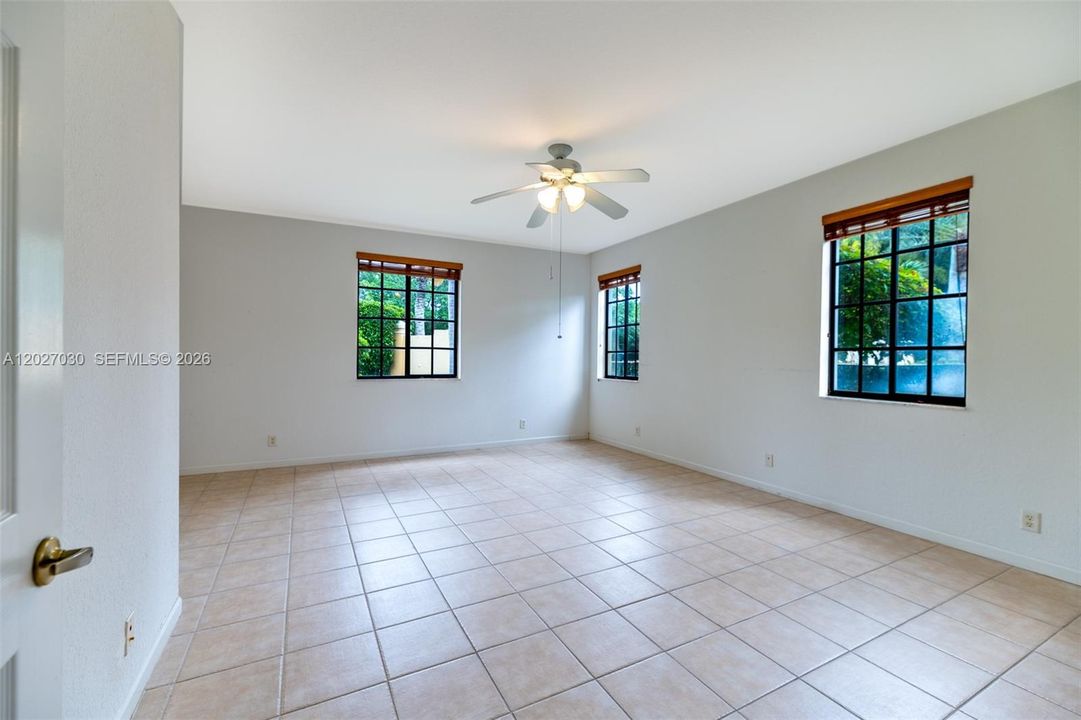 For Sale: $610,000 (3 beds, 2 baths, 1560 Square Feet)