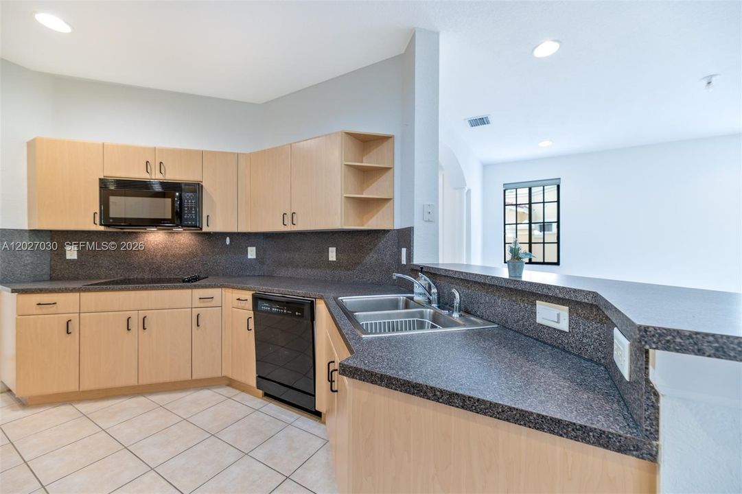 For Sale: $610,000 (3 beds, 2 baths, 1560 Square Feet)