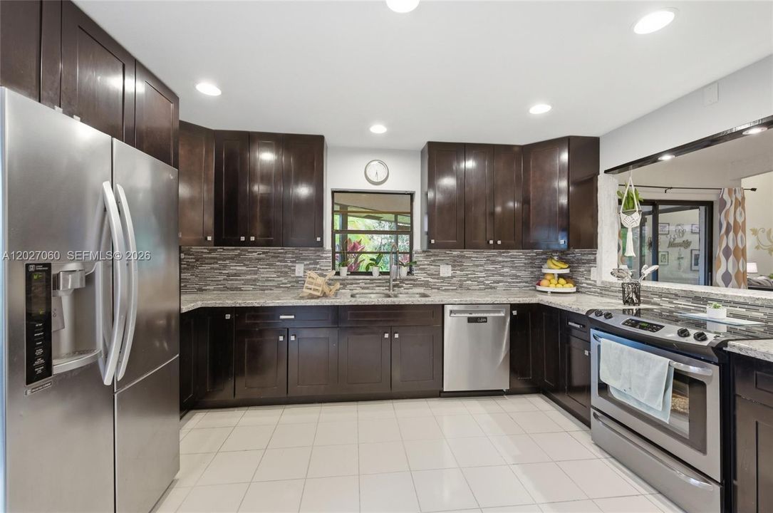For Sale: $439,000 (3 beds, 2 baths, 1834 Square Feet)