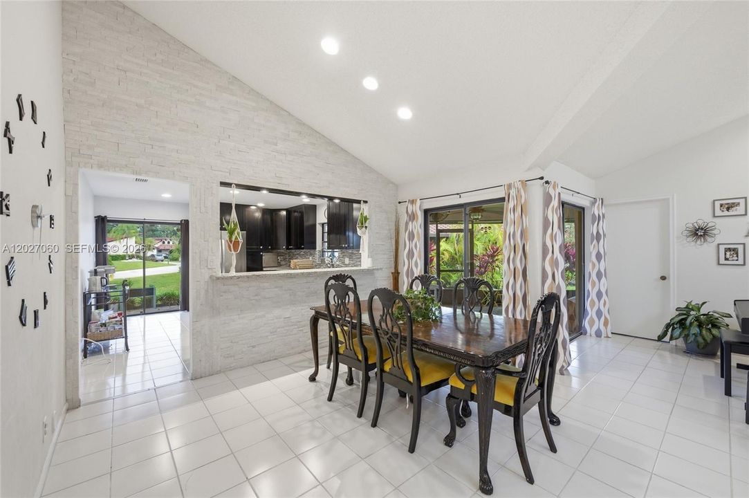 For Sale: $439,000 (3 beds, 2 baths, 1834 Square Feet)