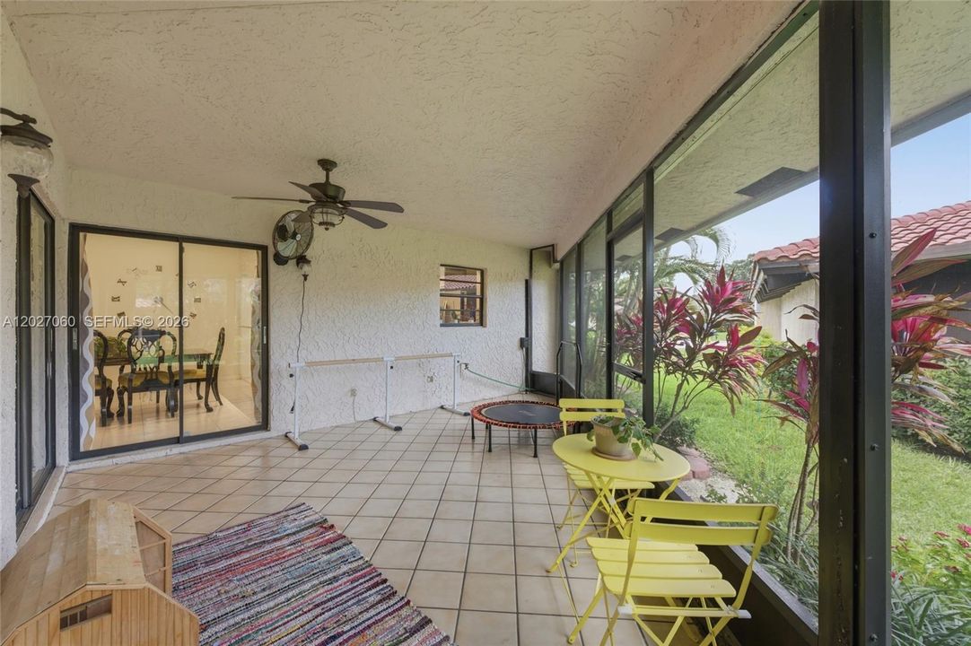 For Sale: $439,000 (3 beds, 2 baths, 1834 Square Feet)