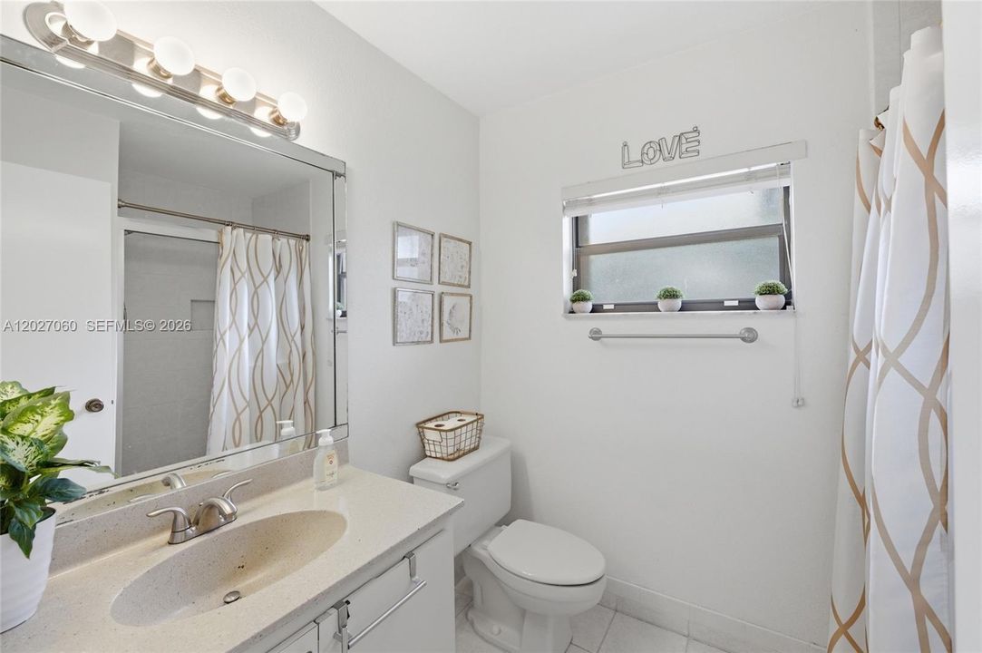 For Sale: $439,000 (3 beds, 2 baths, 1834 Square Feet)