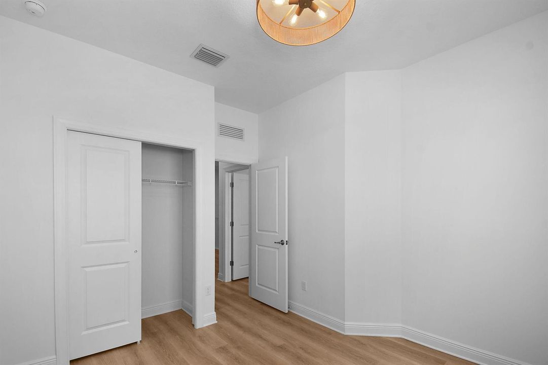 bedroom 2 unstaged