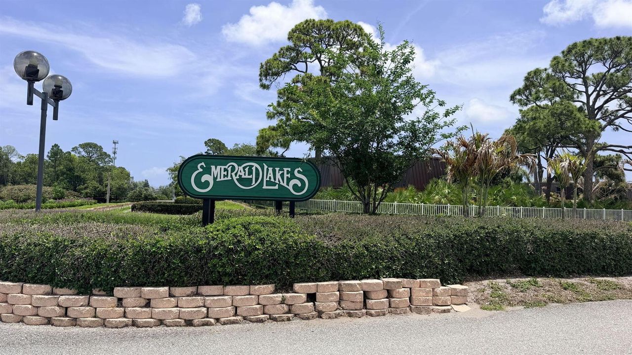 Emerald Lakes Cove Road