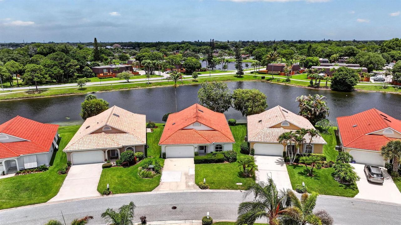 Lakeview Aerial 6066 driveway view