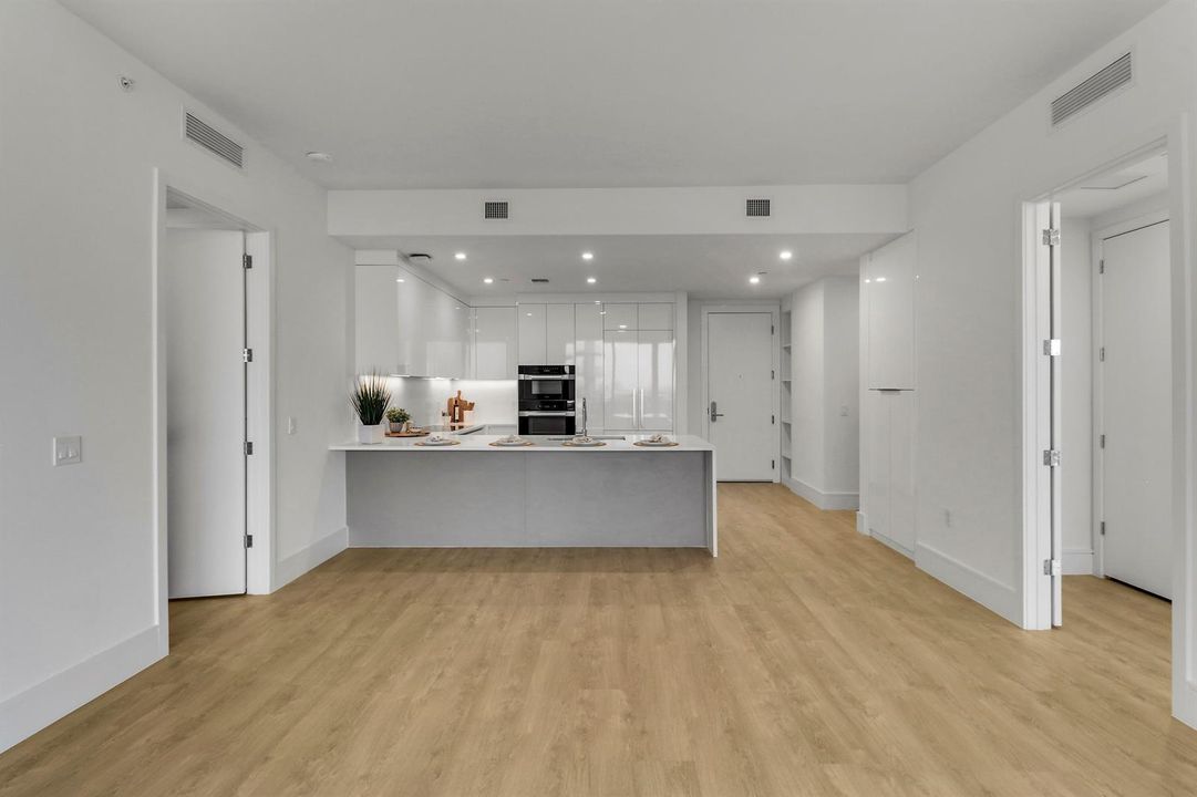 Breakfast bar and kitchen