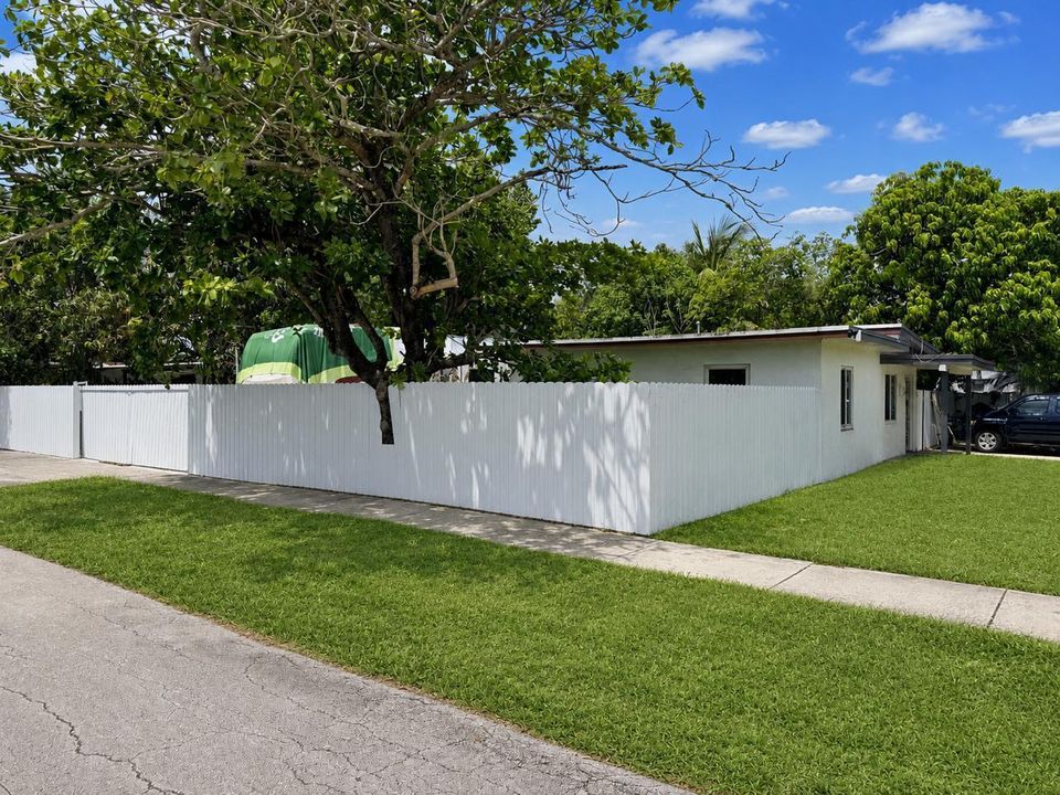 1100 NW 141st