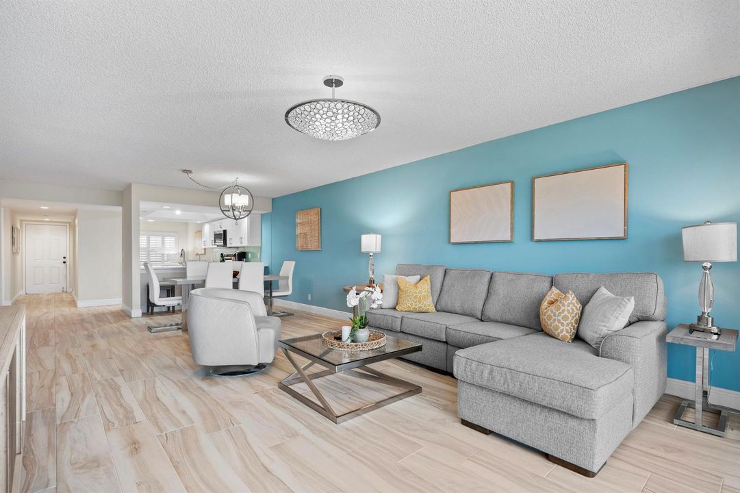 Light-Filled Great Room