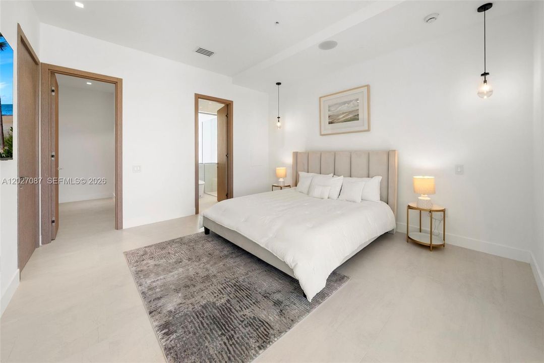 For Rent: $7,000 (2 beds, 2 baths, 1393 Square Feet)