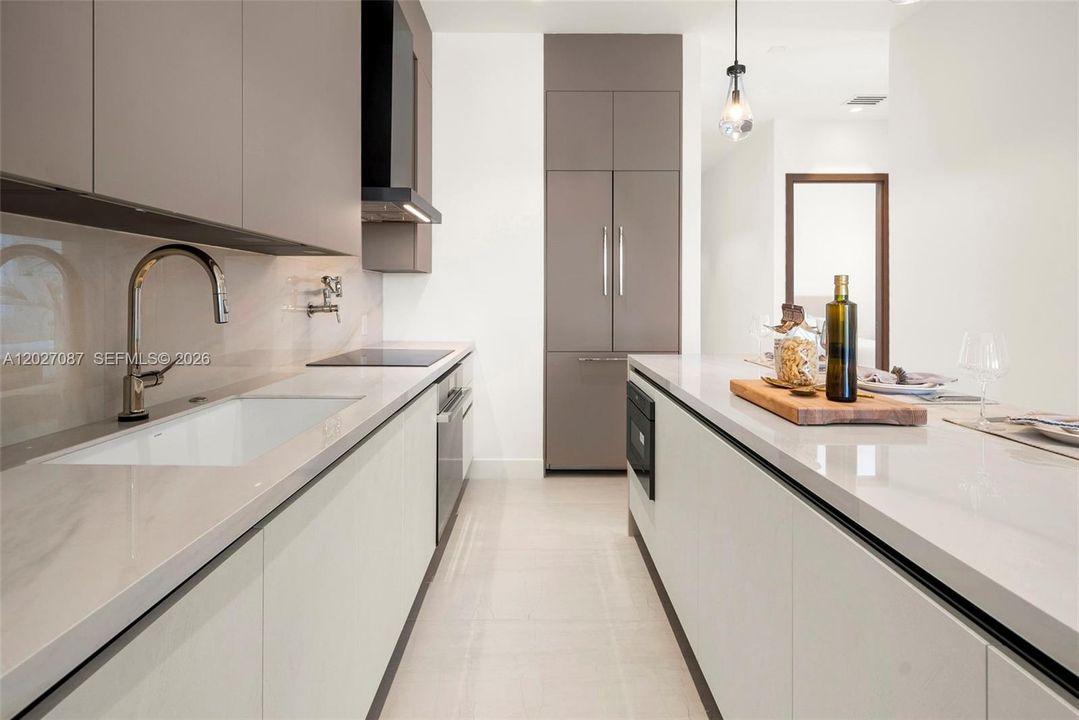 For Rent: $7,000 (2 beds, 2 baths, 1393 Square Feet)