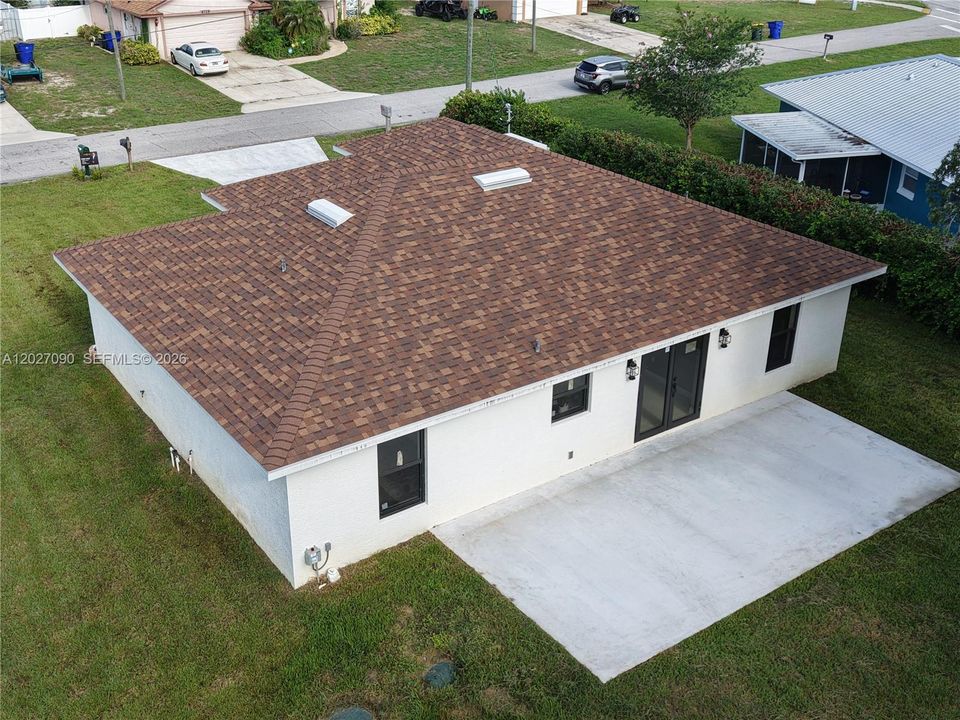 For Sale: $299,000 (3 beds, 2 baths, 1706 Square Feet)